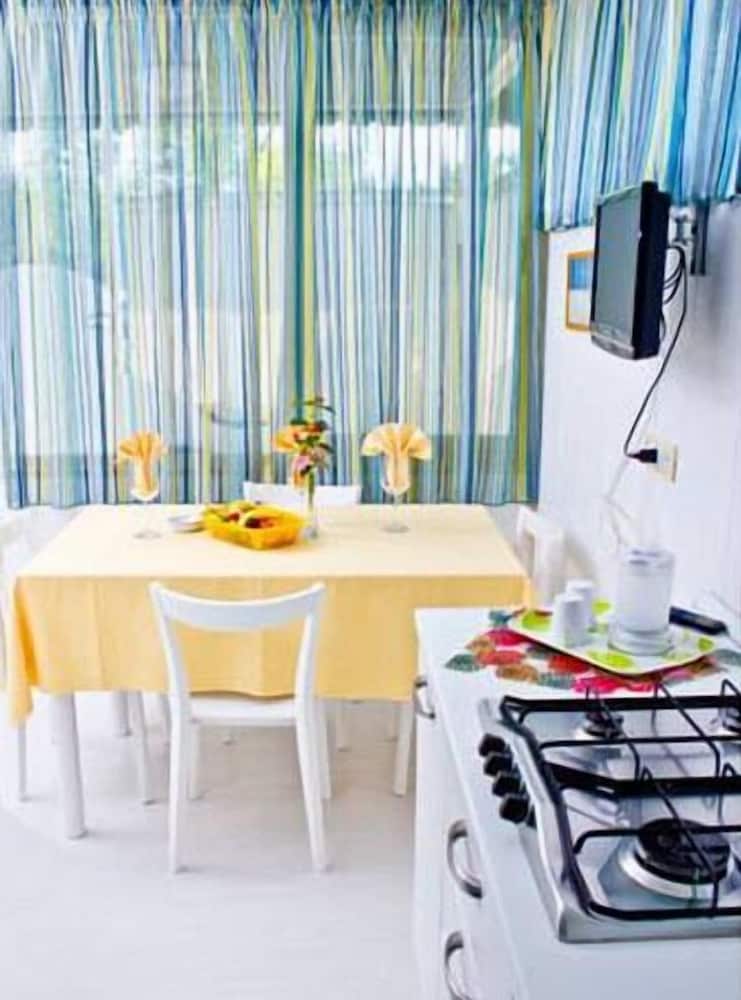 Chalet (3 Adults) photo 3