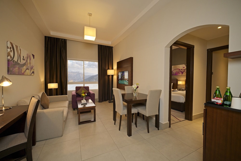 Classic Two Bedroom Suite photo 1