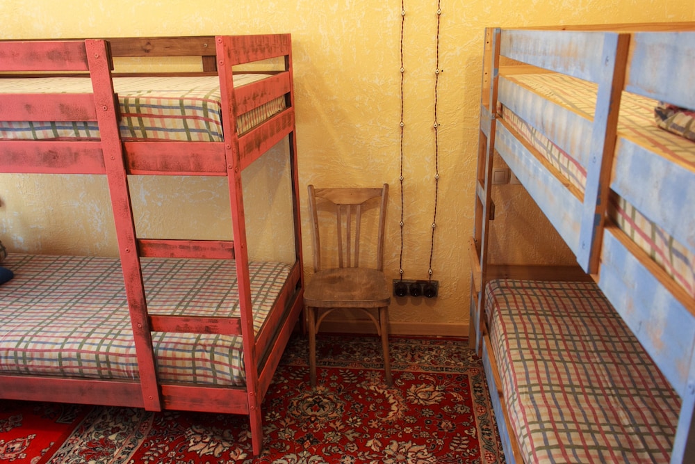 Bed in 6-Bed Dormitory Room photo 3