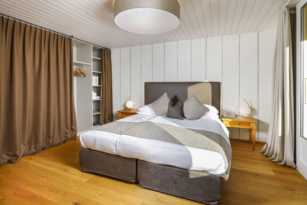 Family Room, Balcony, Mountain View (Jungfrau)