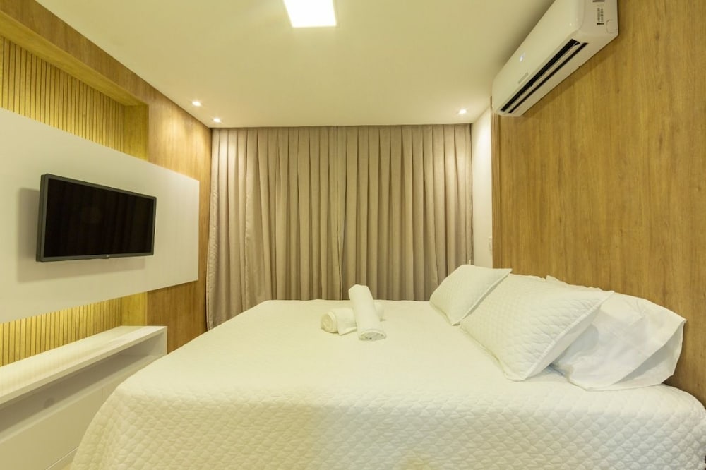 Comfort Apartment, 2 Queen Beds, Beach View