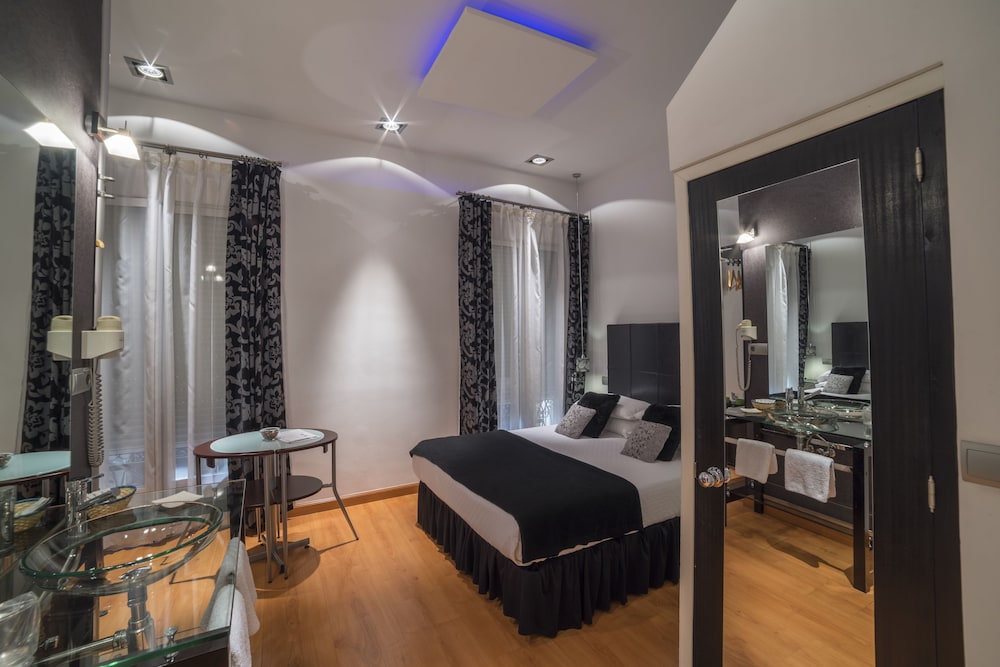Luxury Double Room photo 2