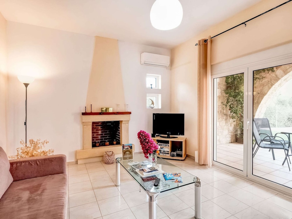 Villa photo 3