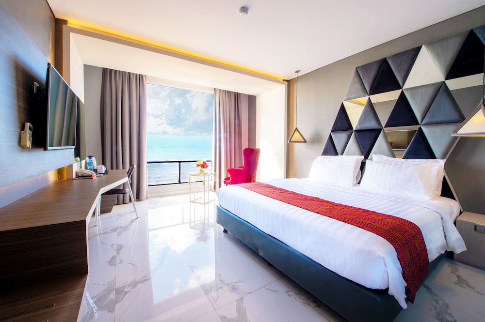 Deluxe Double Room, Sea View - Photo 1