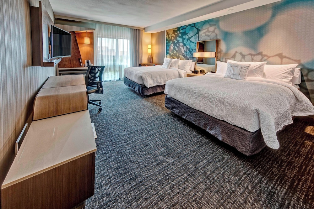 Room, 2 Queen Beds