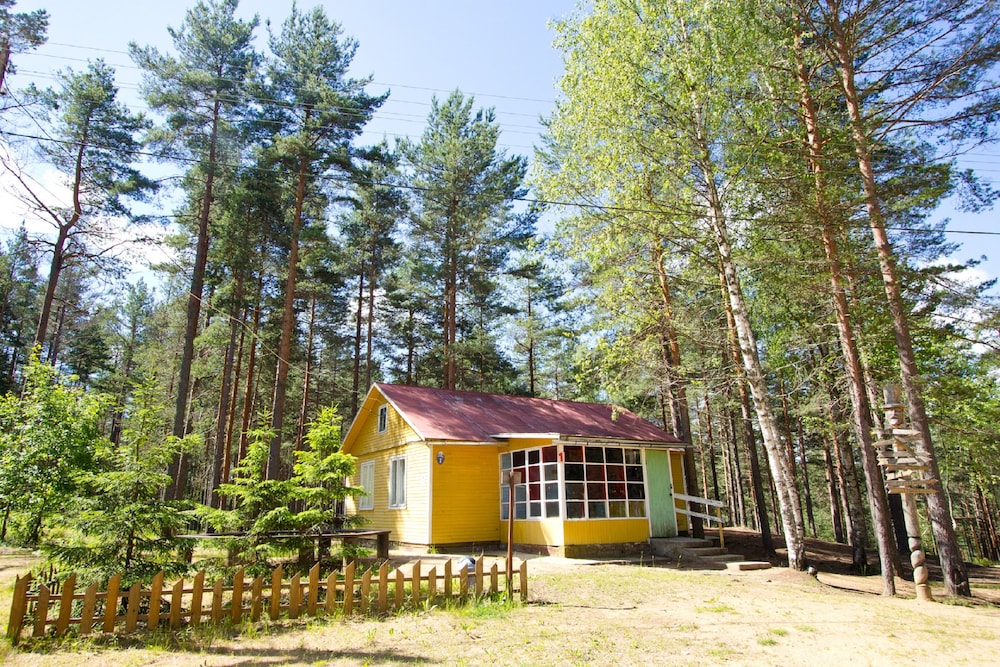 House, 2 Bedrooms