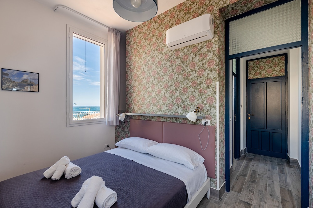 Double Room (5 - S. Elia) photo 1