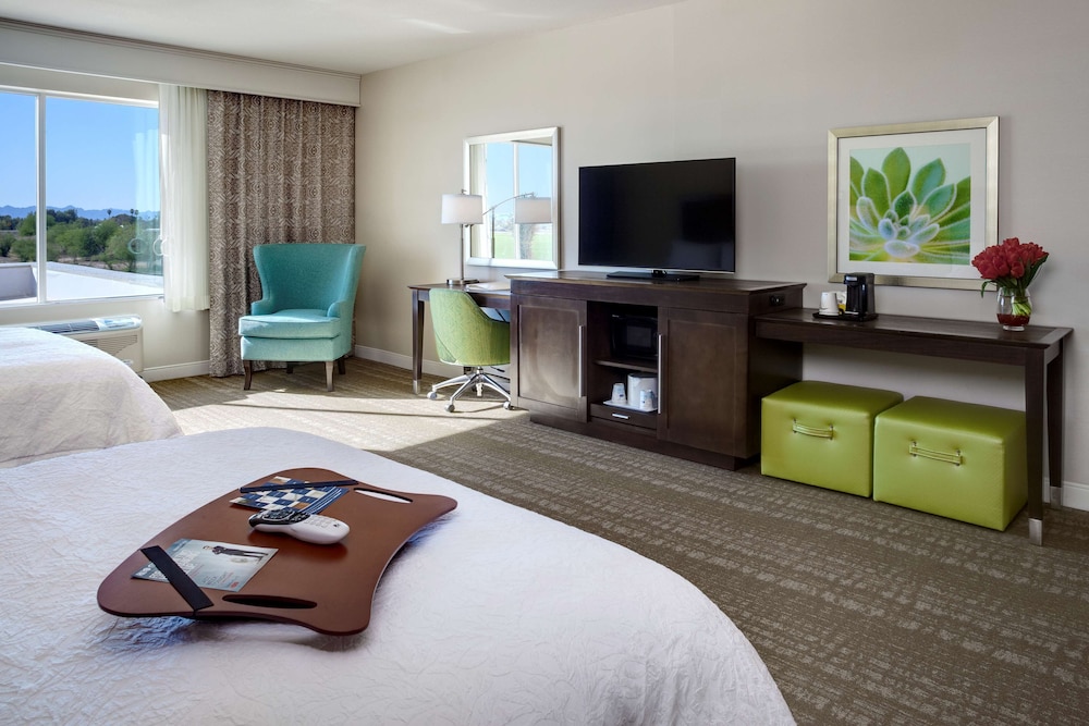 Room, 2 Queen Beds, Accessible, Bathtub (Hearing Impaired) photo 2
