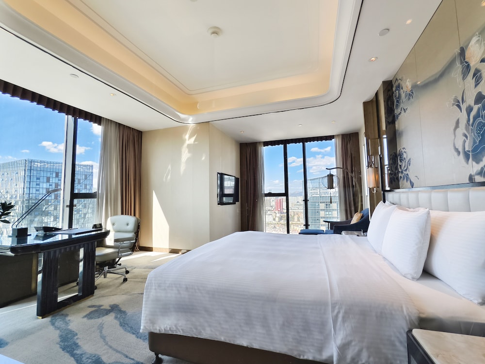 Superior Double Room, 1 King Bed, City View photo 1