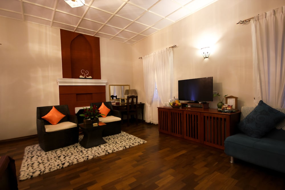 Royal Villa photo 3