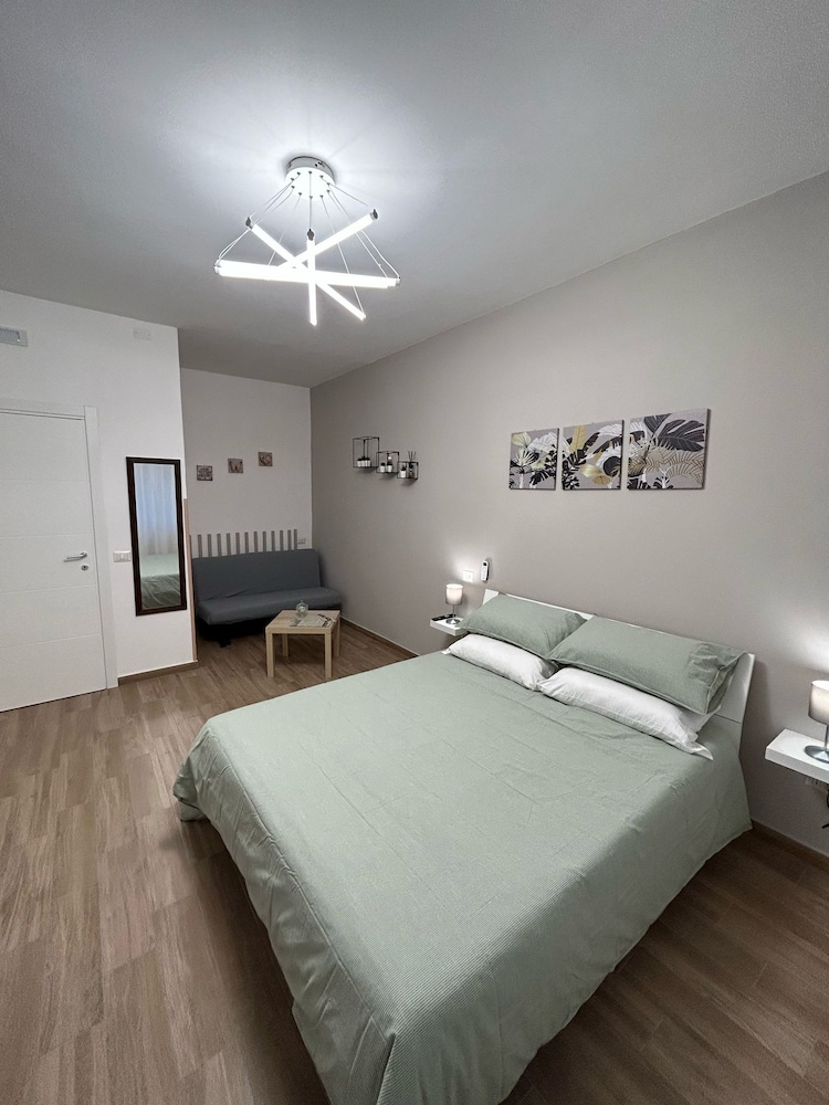 Basic Quadruple Room, City View