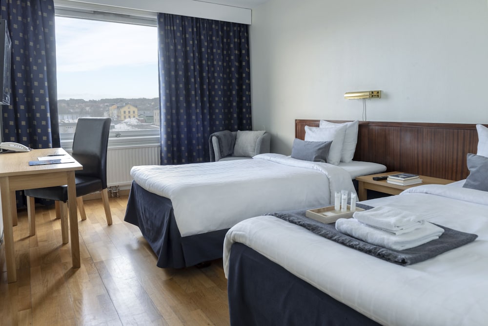 Standard Double Room, 2 Twin Beds photo 1