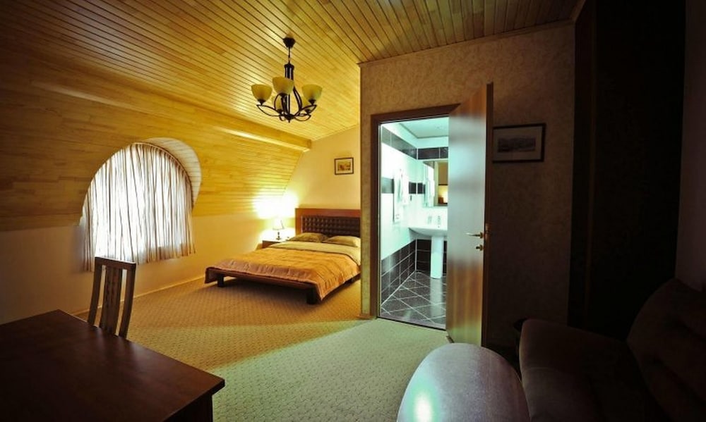 Standard Double Room, 1 King Bed photo 1