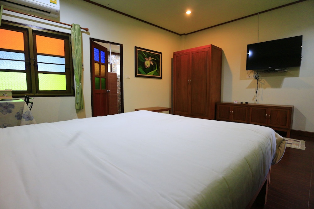 Double Room with Garden View - Photo 2