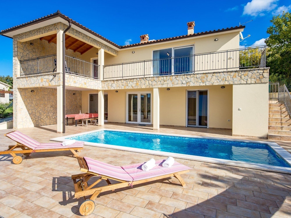 Villa (Three Bedroom)