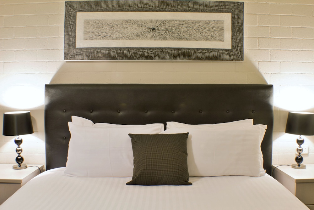 Deluxe One Bedroom Spa Apartment