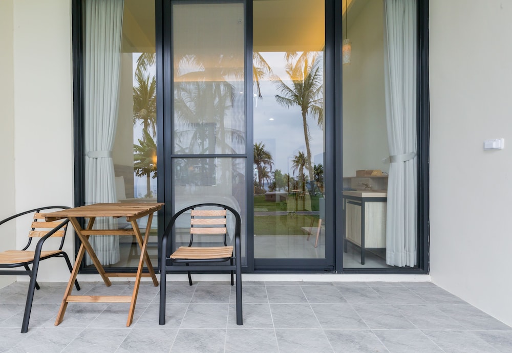 Superior Twin Room, 2 Twin Beds, Sea View photo 2