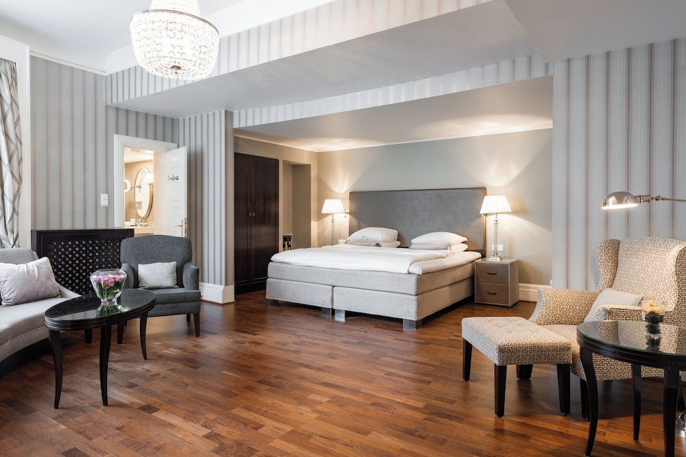 Junior Suite - Photo 1