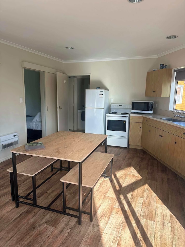 Superior Bungalow, 2 Bedrooms, Kitchen photo 3