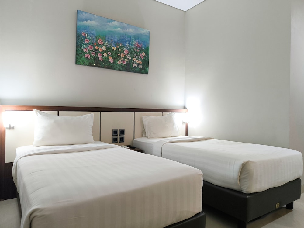 Superior Non Smoking Double or Twin Room (No Windows room) - Photo 4