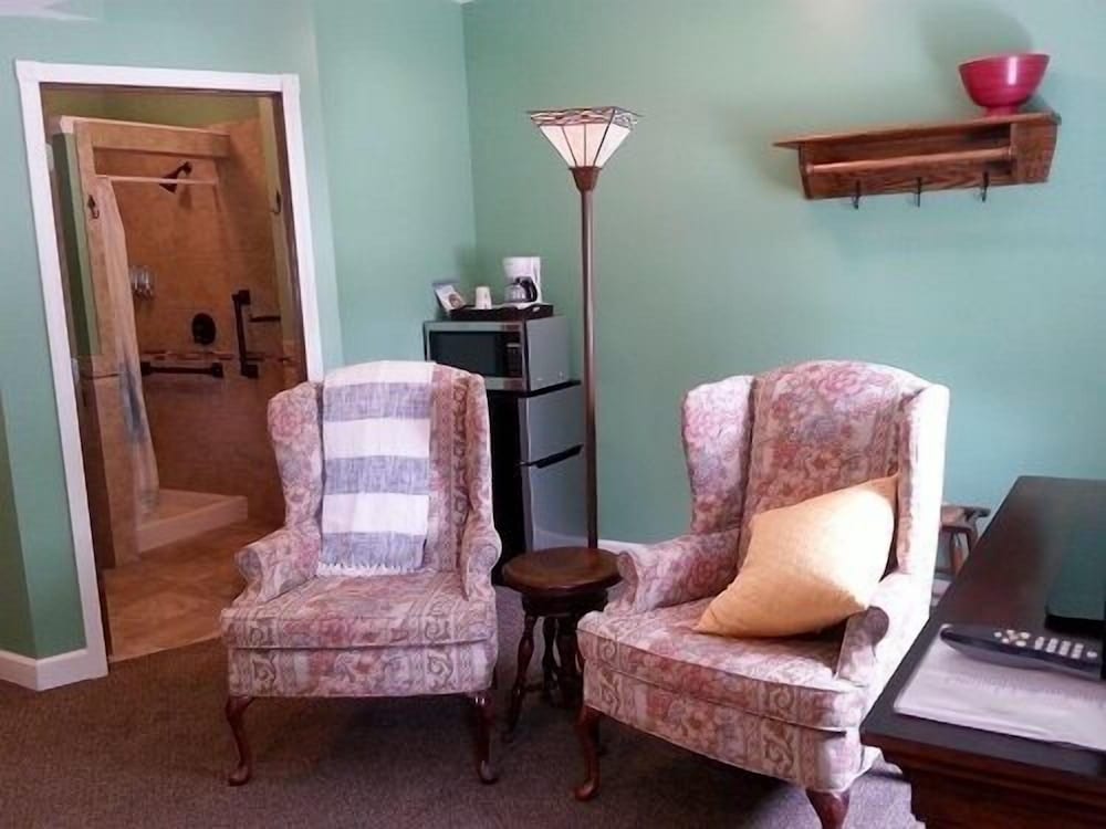 Deluxe Room, 1 King Bed, Fireplace photo 3