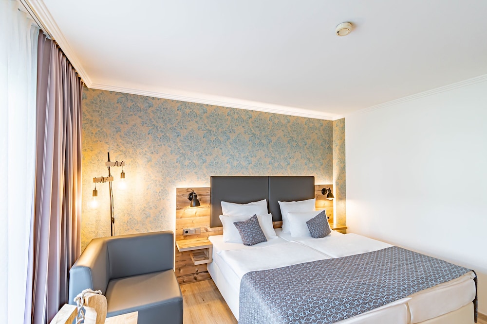 Comfort Double Room, Courtyard View