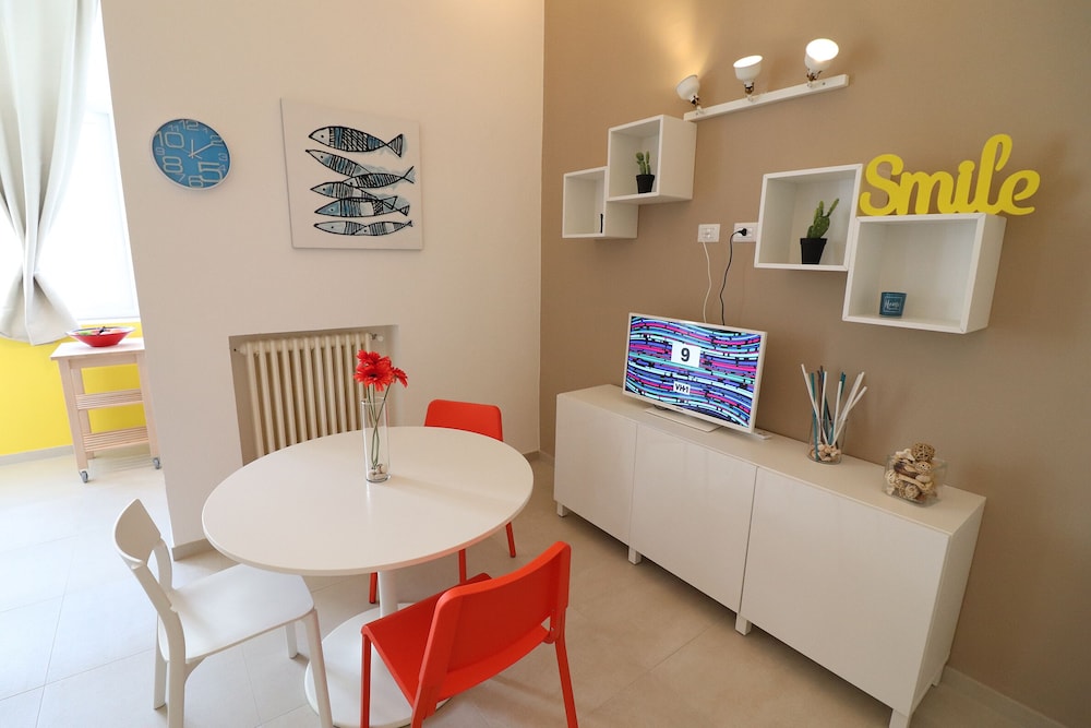 House, 1 Bedroom, Terrace, City View
