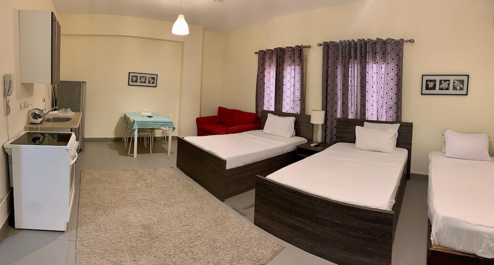 Deluxe Triple Room, City View photo 1
