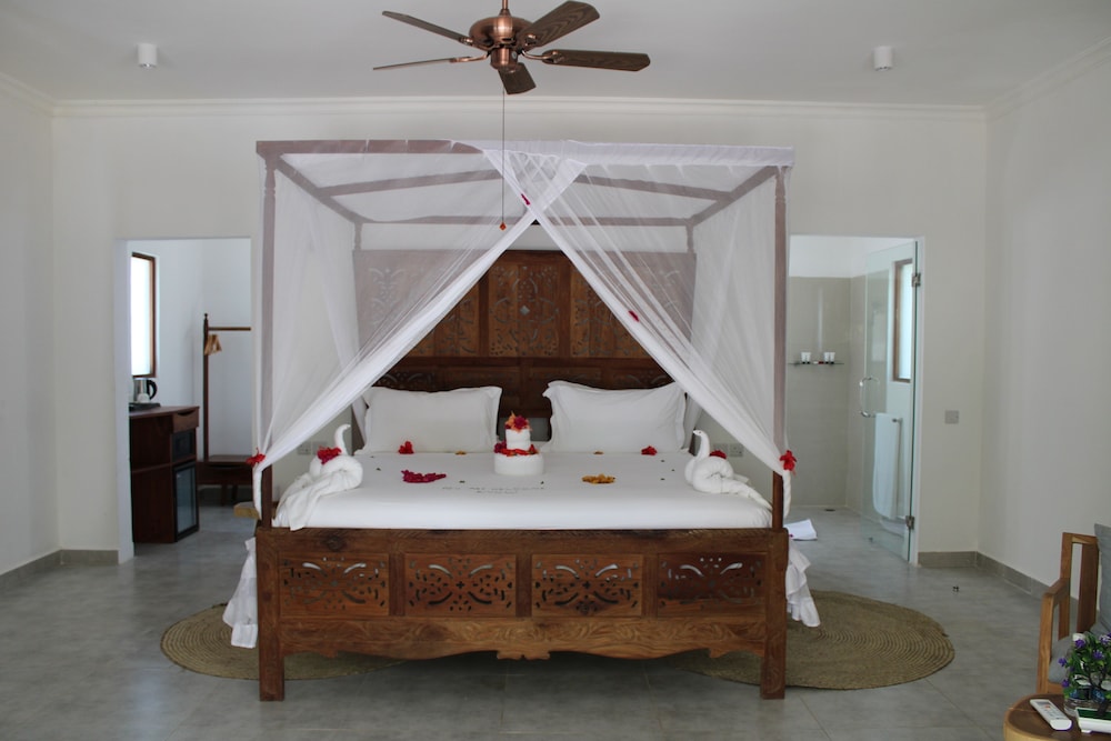 Deluxe Villa, 1 Bedroom, Garden View, Beachside photo 3