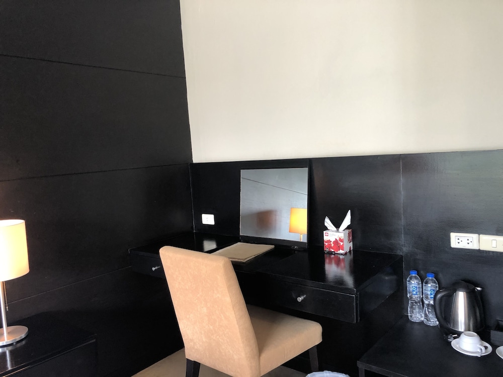 Deluxe Double or Twin Room, Balcony - Photo 2