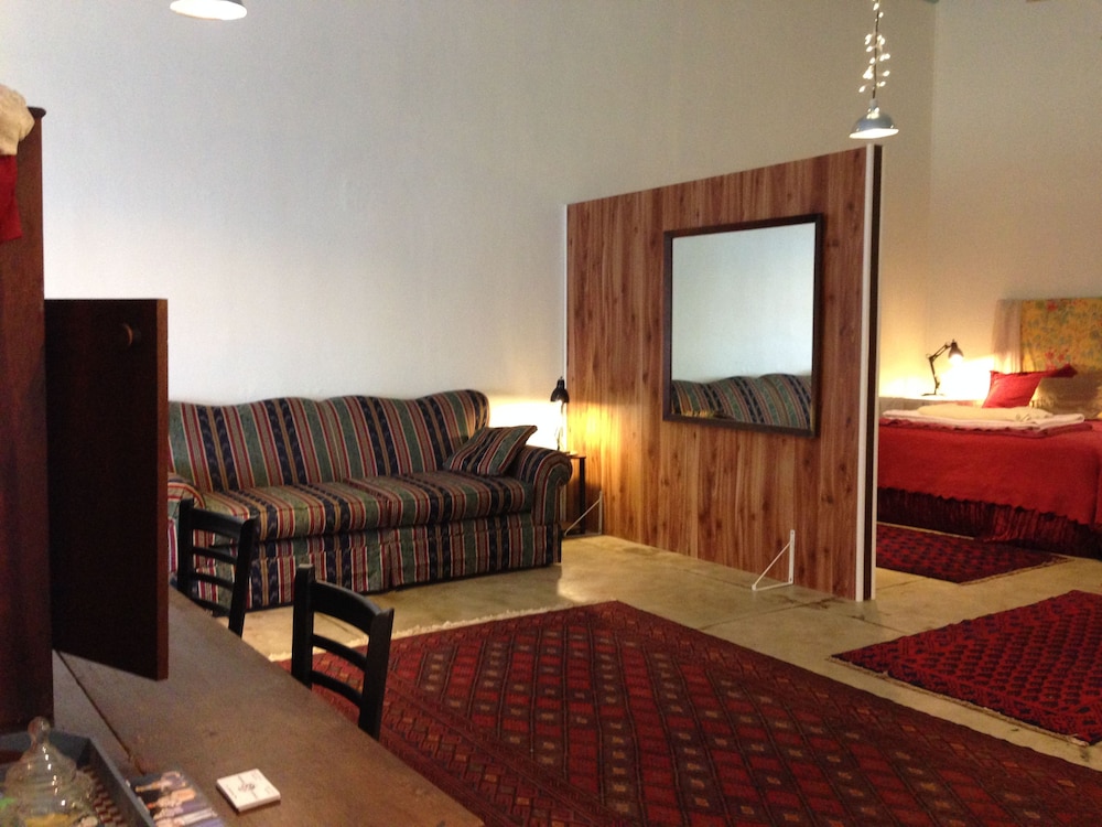 Studio, 1 King Bed (Eastern Star)