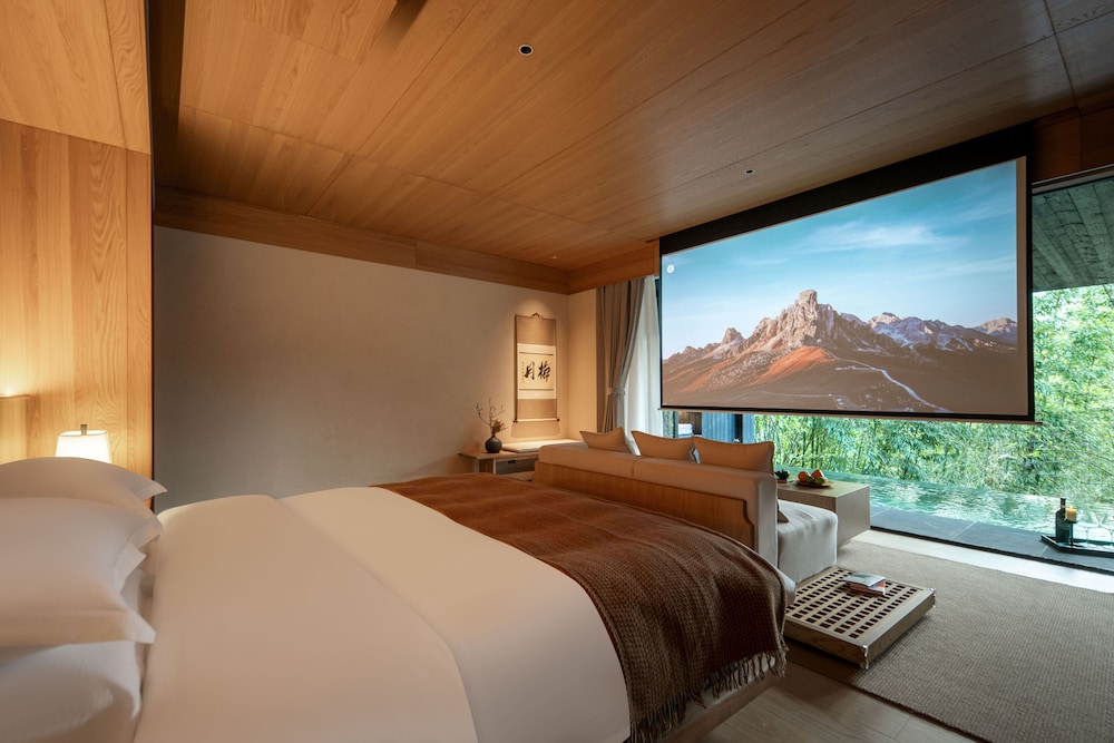 Classic Double Room, Hill View