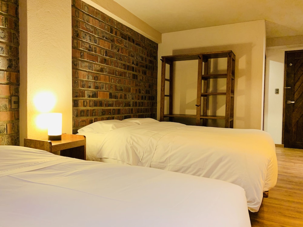 Basic Quadruple Room, Multiple Beds photo 1