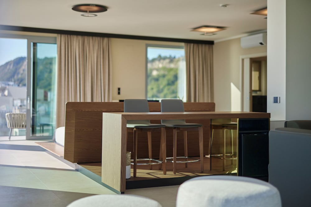 Luxury Room, Sea View photo 2