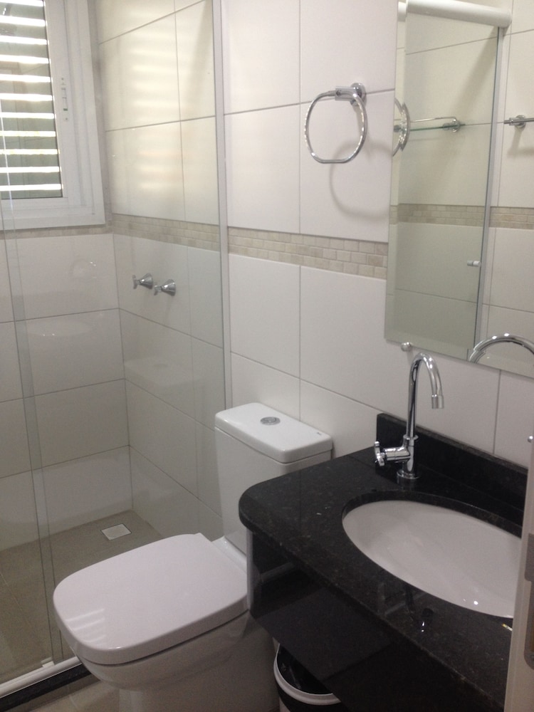 Deluxe Triple Room photo 3
