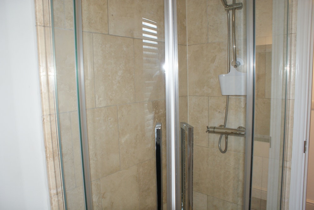 Twin En Suite, Ground Floor photo 2