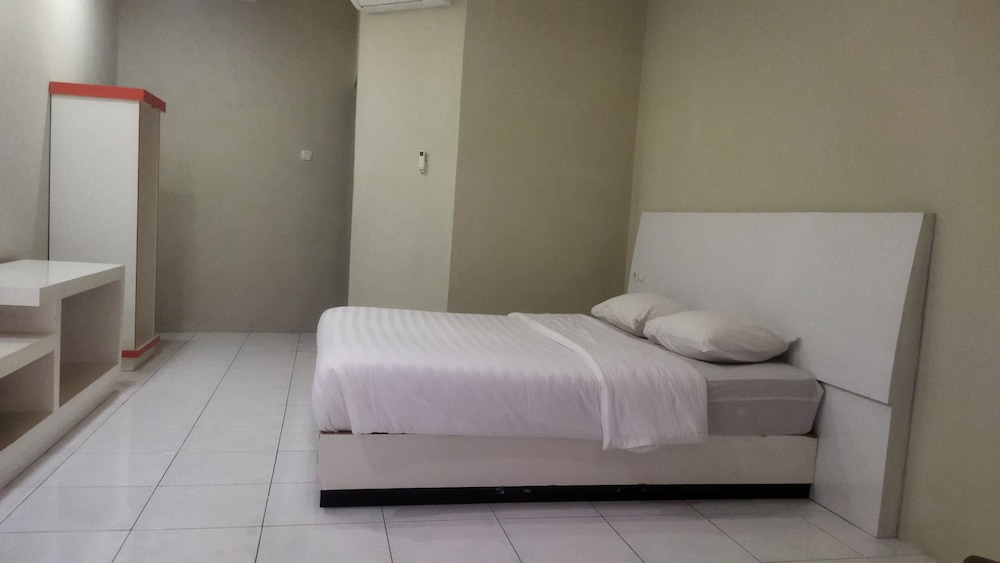 Deluxe Double Room - Photo 14