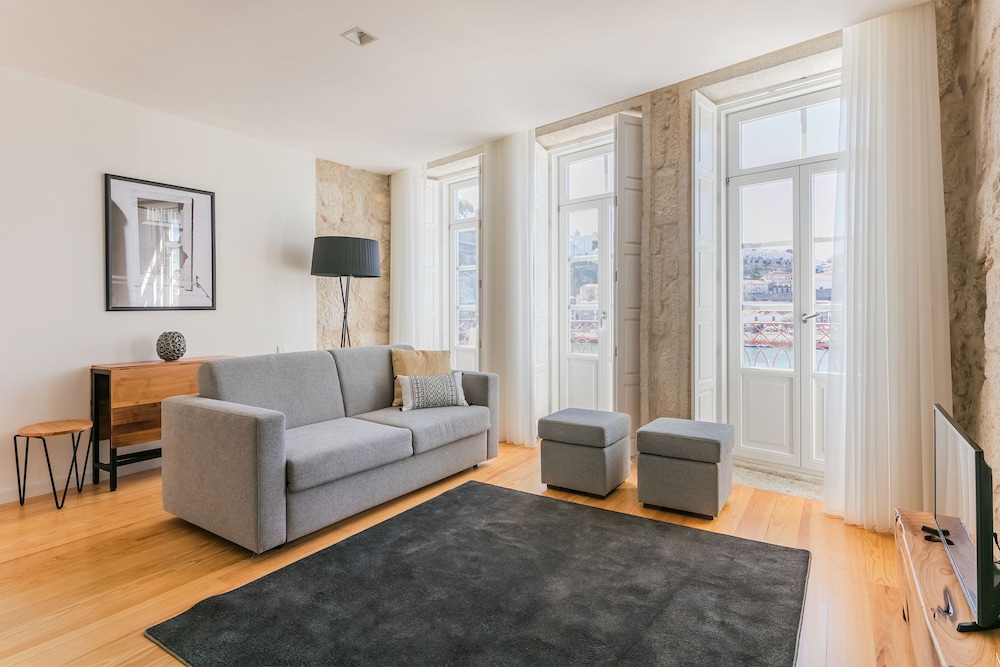 Apartment, 2 Bedrooms, Balcony, Annex Building
