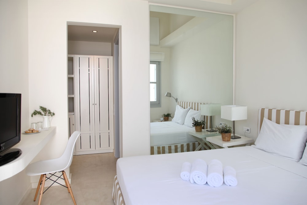 Standard Room photo 2