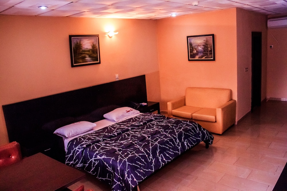 Deluxe Room, 1 Queen Bed