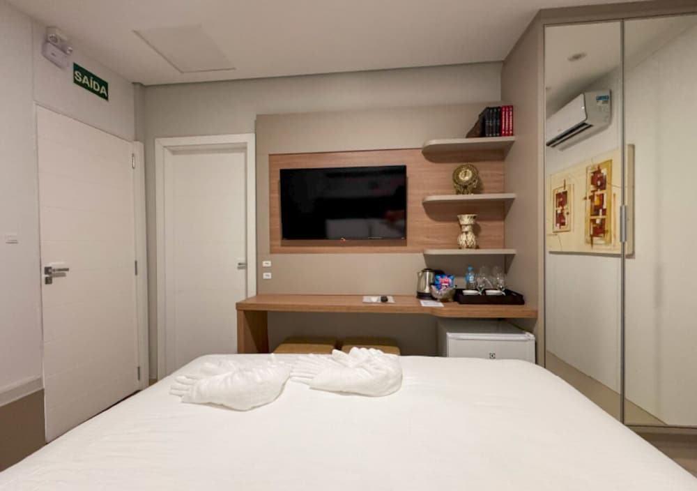 Deluxe Double or Twin Room, Garden View