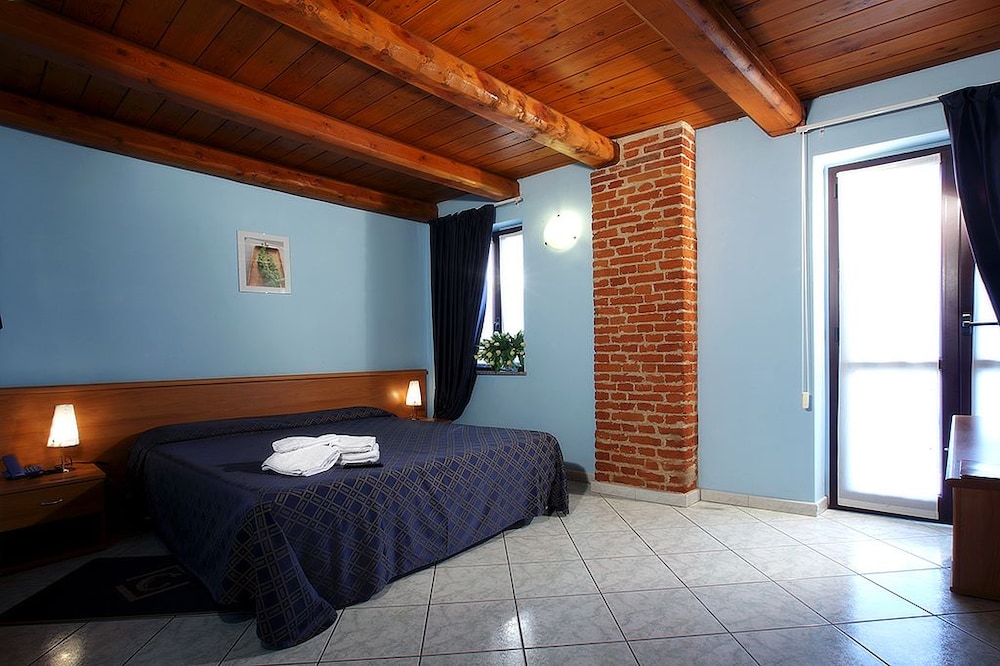 Superior Double or Twin Room photo 1