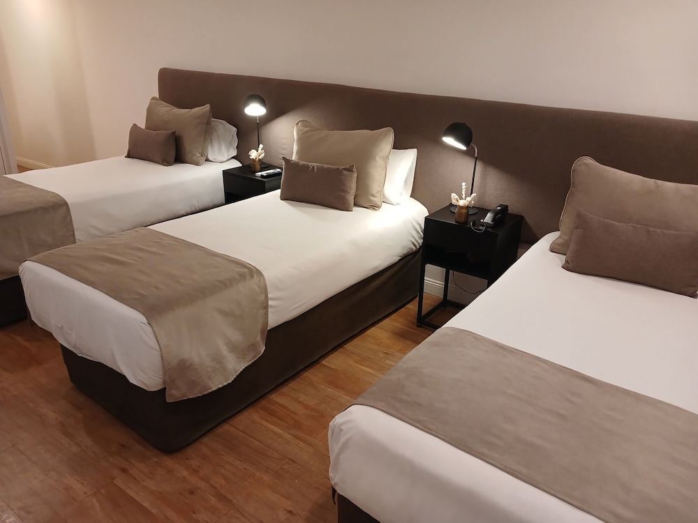 Triple Room, 3 Twin Beds photo 1