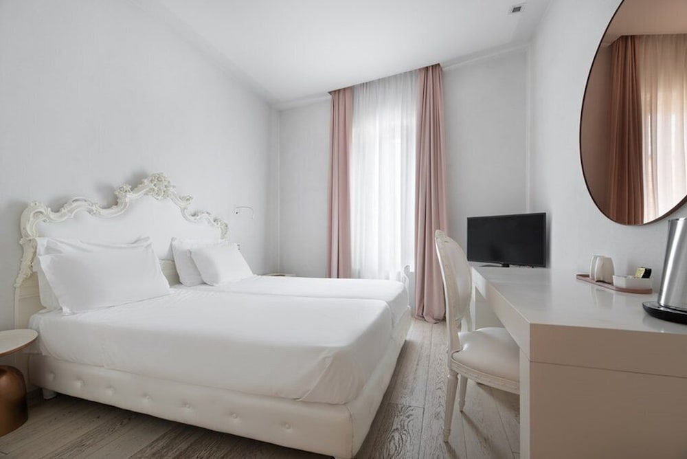 Double Room Single Use