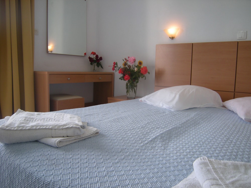 Triple Room - Photo 1