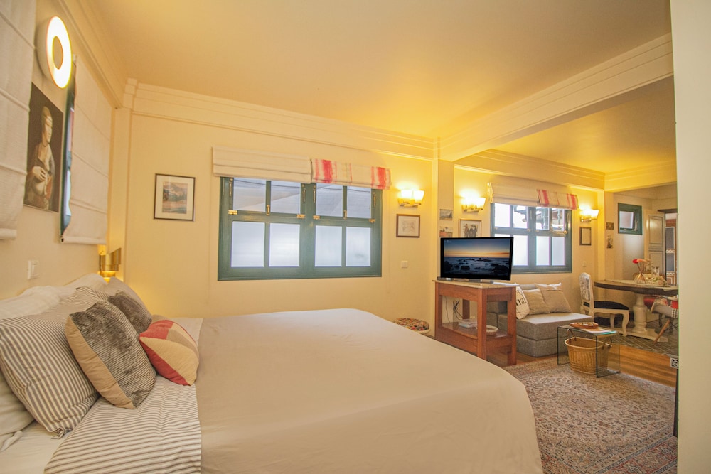 Honeymoon Terrace Suite - Photo 1