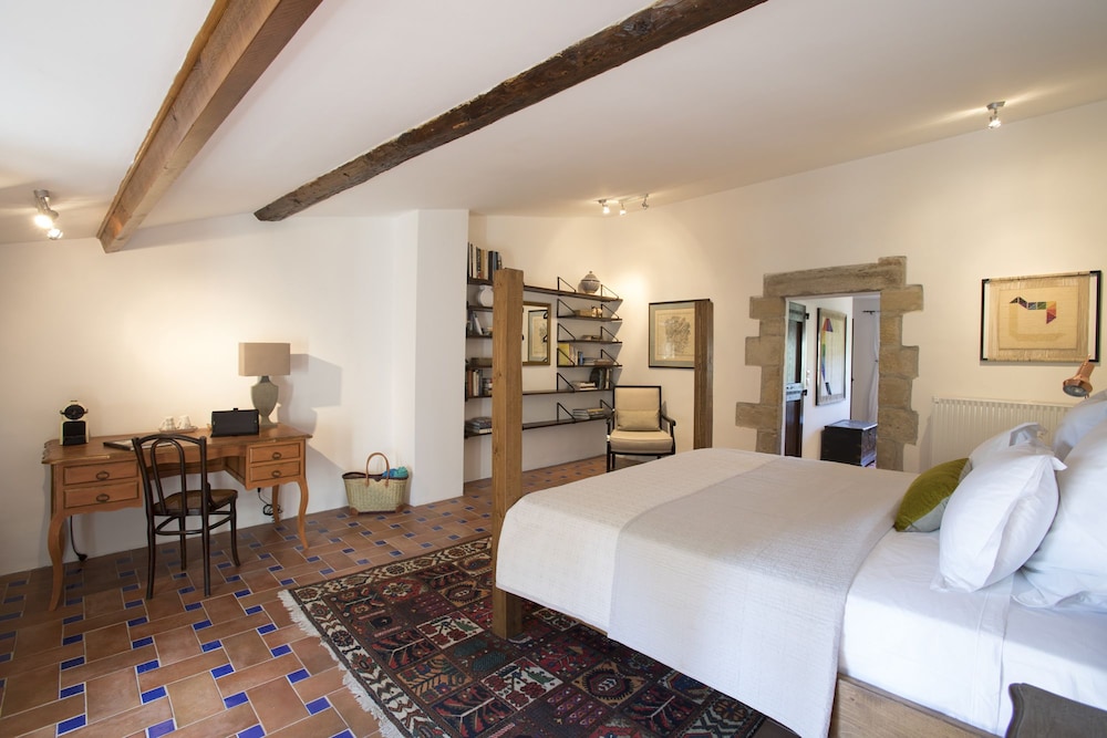 Suite ( Salagou) photo 1