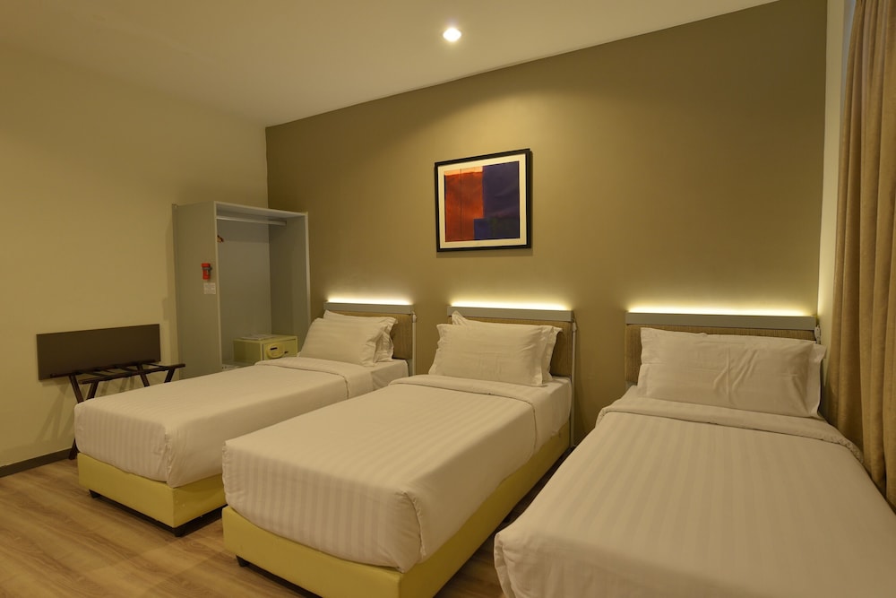Deluxe Triple Room - Photo 6