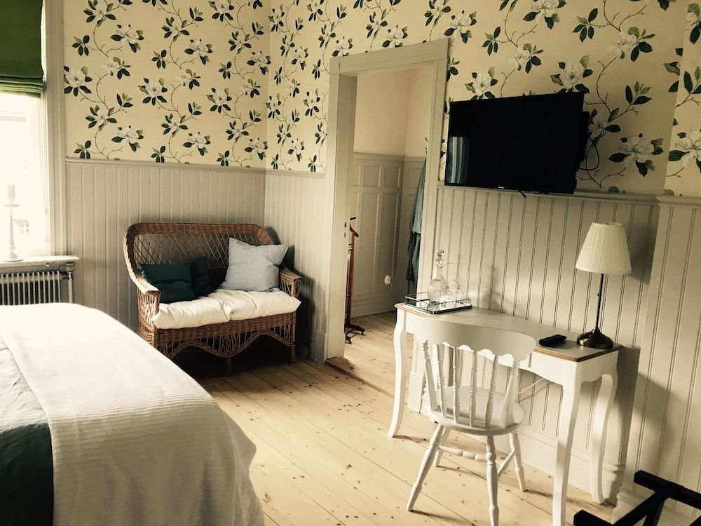 Double Room (West) photo 3
