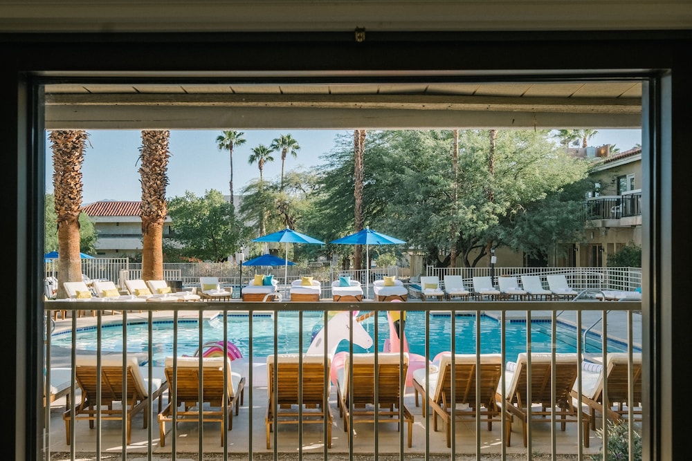 Deluxe Double Room, 2 Double Beds, Pool View - Photo 5